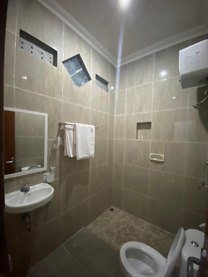 Hotel Kaliu Pacitan Eksteriør billede